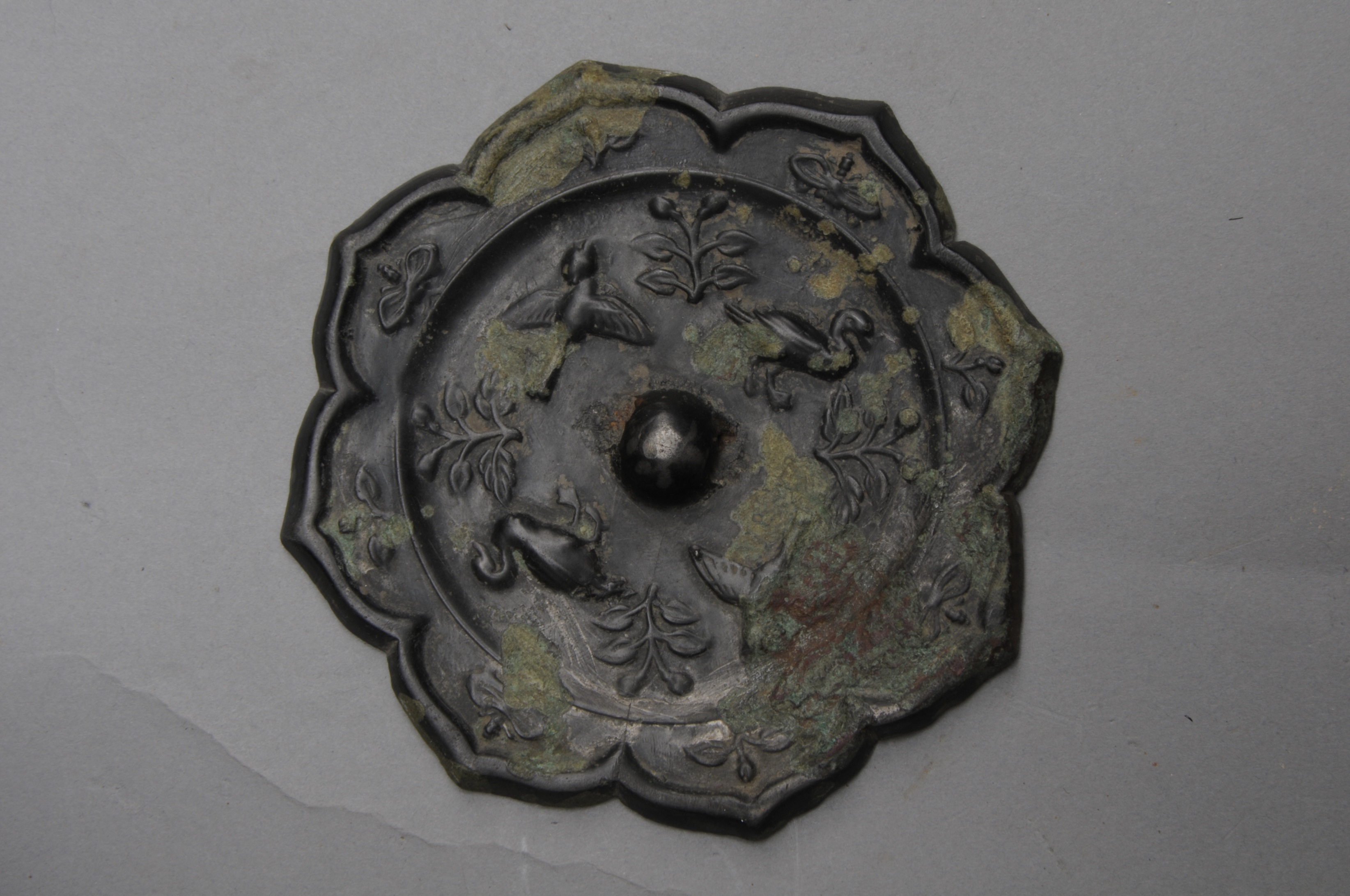 每周鉴赏：唐雀绕花枝镜